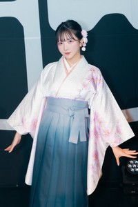 4人組アイドルグループ「yosugala」の君島凪さん（本人の公式Xから）