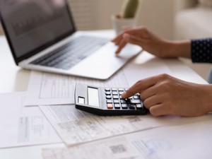 土地にかかる相続税はどう計算する？　路線価以外の評価方法と相続税対策を税理士が解説