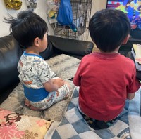 仲良しの三男くんと四男くん（ゴンゾウR4さん提供）