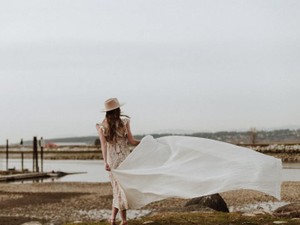 「風に揺れるワンピース」を捨てた。他人から「痛い」と思われても