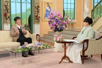 3月6日放送の「徹子の部屋」に出演した黒柳徹子さん（右）と野口五郎さん＝テレビ朝日提供