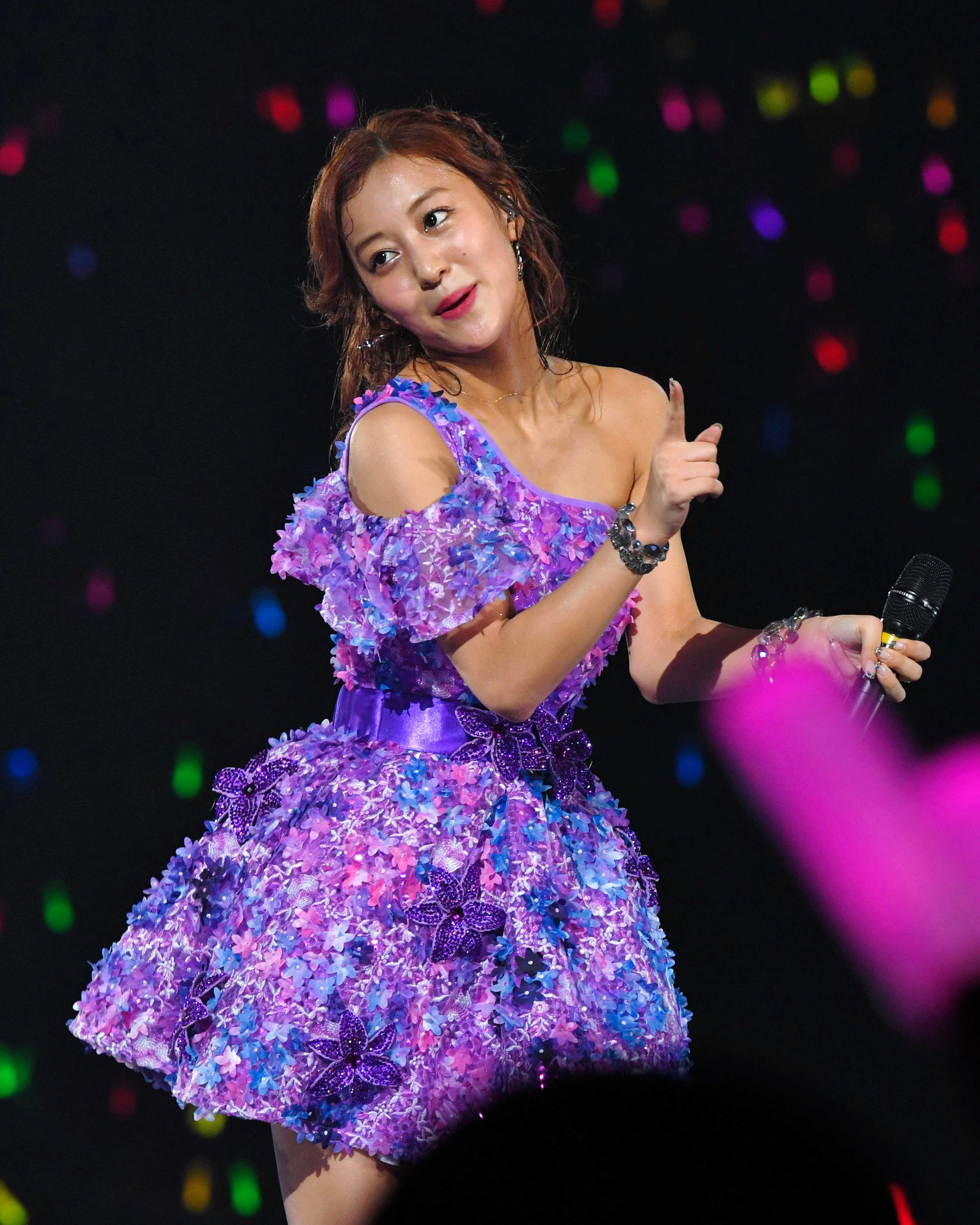 萩原舞★着用衣装生地入り生写真スタンド★°C-ute ℃-ute - 萩原舞 生写真 セットの通販 by 25's shop｜キュートならラクマ
