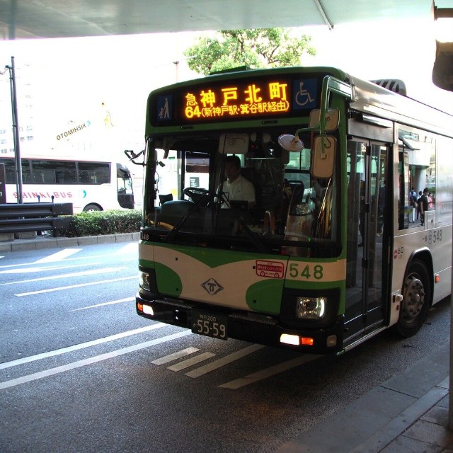 神戸市バス64系統