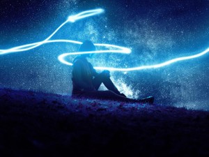 誰にも頼らないと息巻いていた私。家を飛び出し、友人に電話した夜