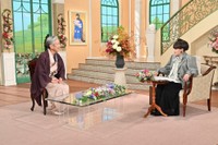 5日放送の「徹子の部屋」に出演する桂米團治（左）と司会の黒柳徹子＝テレビ朝日提供