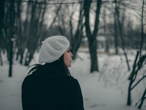 この流行り乗るべき？ニートの今しかできない派手な髪色するのか問題