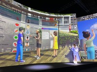 来場者が2035年の未来を覗き、課題解決に参加するMirai Theater（ミライシアター）