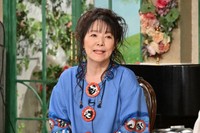 今後のプライベートな夢を語る尾崎亜美さん