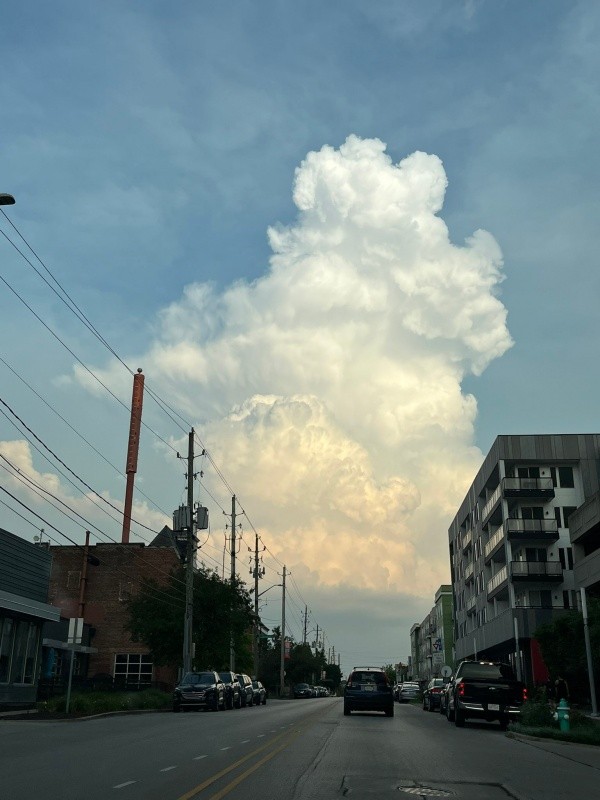 アメリカで撮影された迫力満点の入道雲（画像提供：羊さん）