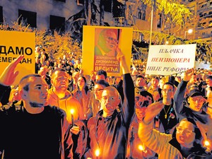 SNS発の抗議デモ、なぜしりすぼみに　ソーシャル上の怒りがぶつかる壁の正体