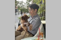 筆者と愛犬メアリー