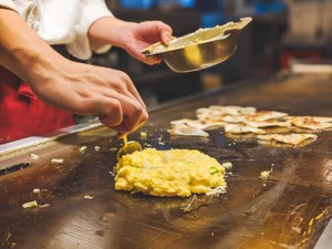 ひとりでごはんを食べながら思う「幸せ」。広島へ行き、東日本大震災も経験して