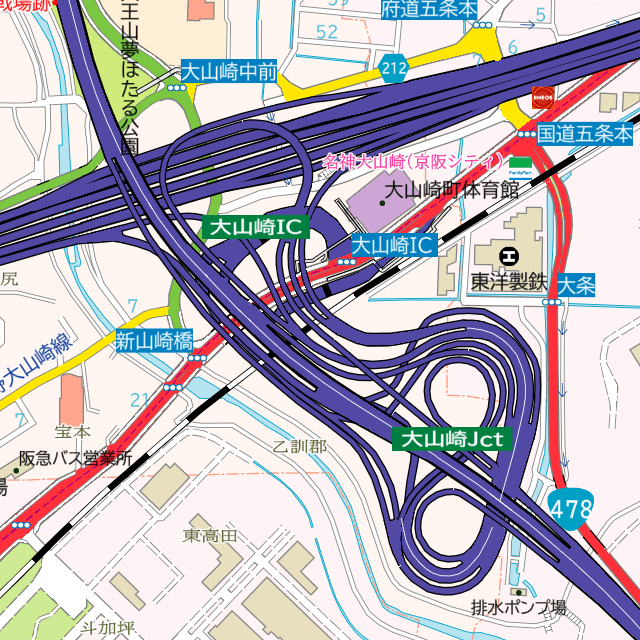京都府大山崎町の大山崎JCT近辺。複雑なジャンクションの立体交差の重なりは現地の再現したサンプル（株式会社マップル提供）
