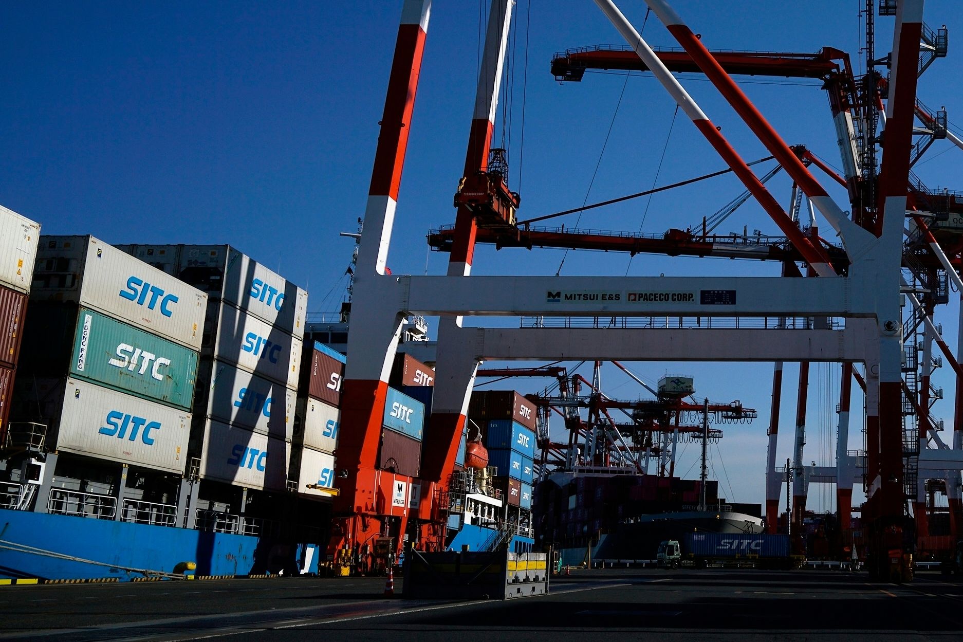 Japan’s first-half trade deficit widens on soaring oil prices | The Asahi ...