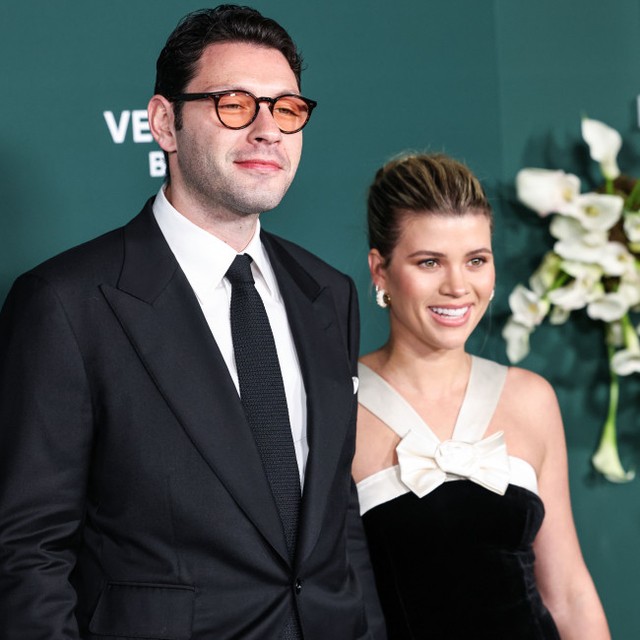 エリオット・グレインジュ氏（左）と第2子を出産したソフィア・リッチー