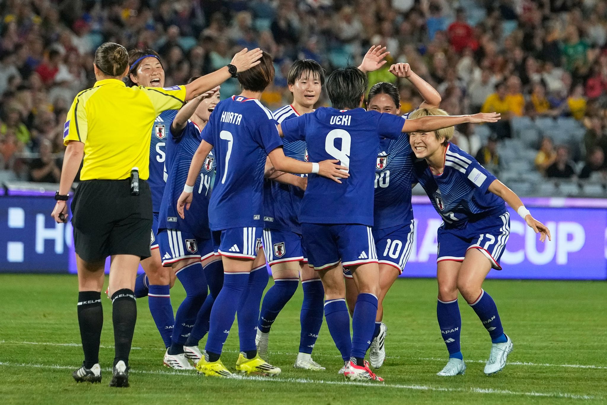 SOCCER/ Japan beats South Korea 4-1 to set up Women’s Asian Cup final against Australia