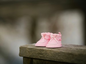 ピンクは誰の色？出産した友人へ贈るベビー用品で広がった視野