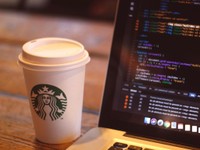 契約職員の私は、今日も職場のためにカフェインを摂取して仕事をする