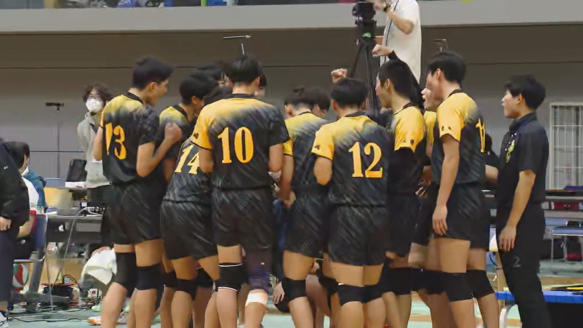 高校バレー】男子優勝は鎮西学院！ フルセットの激闘制し2年連続全国