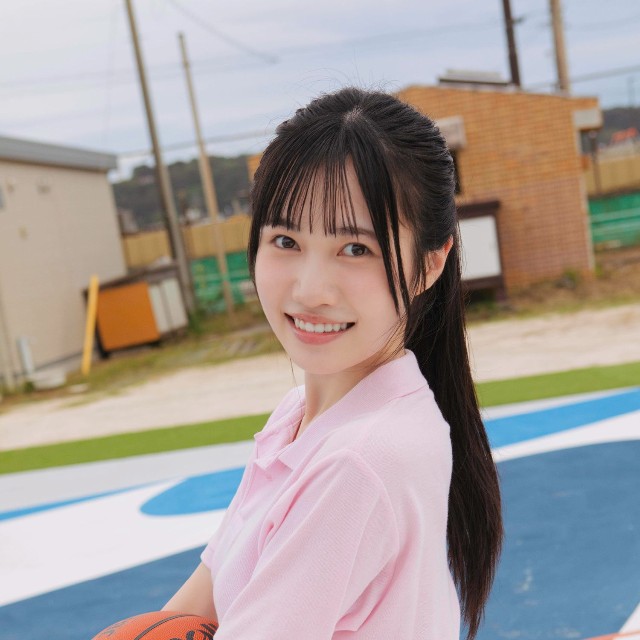 いぎなり東北産・吉瀬真珠デジタル写真集「My Eyes Only on You」© 細居幸次郎／集英社