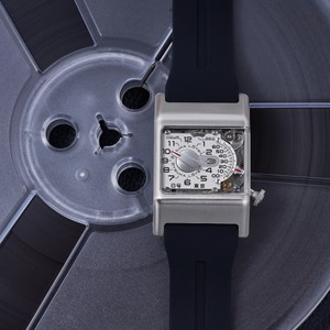 唯一無二の時計ブランド大塚ローテックから最新モデル「8号」が発売。