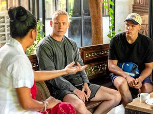 ロシアとウクライナからの避難先になったバリ島　問題行動相次ぎ「歓迎」態度を見直し