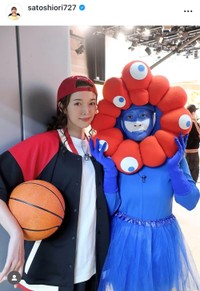 佐藤栞里インスタグラム（＠satoshiori727）より