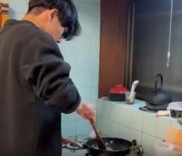 ハンバーグは初挑戦だったそう／投稿主さん提供＝画像をトリミングしています