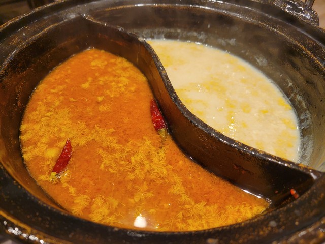 味噌がたっぷり溶けたこの出汁が味の玉手箱なのです