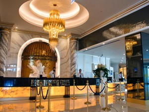 「ただいま」という元首相の一言で息が止まる。祖父の記憶が蘇った