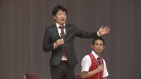 「笑いの力」で若者の投票率向上へ　芸人が高校で出張授業　香川・善通寺市