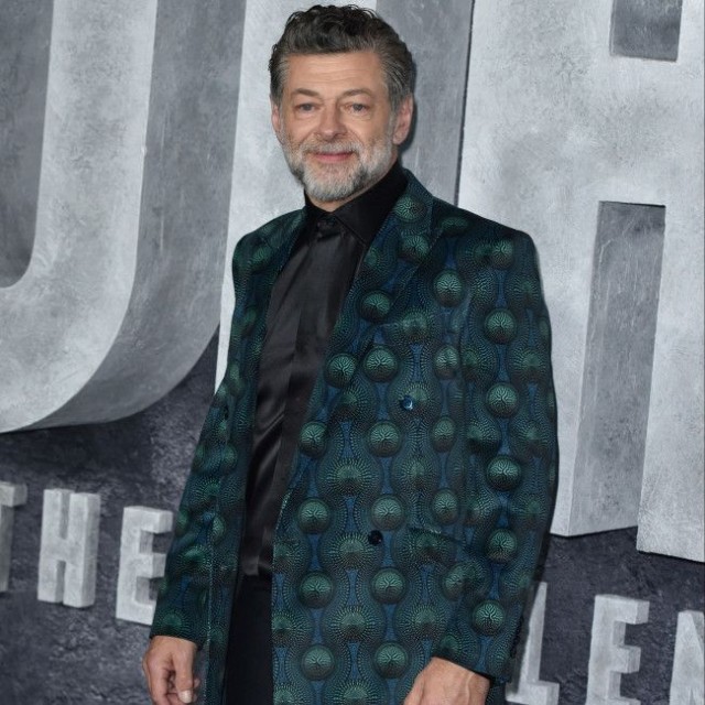 アルフレッド・ペニーワース役を続投するアンディ・サーキス