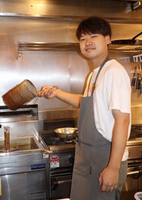 イタリア食堂の間借りラーメン屋の西嶋晋さん