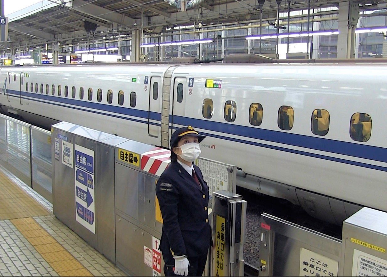 女性車掌 尻 画像 新幹線京都駅に滑らか英語、きびきび動作の女性駅員がいます」 JR東海から耳寄り情報 会いに行った｜まいどなニュース