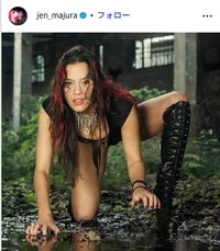 ジェン・マジューラのインスタグラム@jen_majuraより