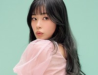 阿比留あんな（撮影／土山大輔（TRON）　ヘアメイク／新井祐美子　スタイリング／米丸友子）