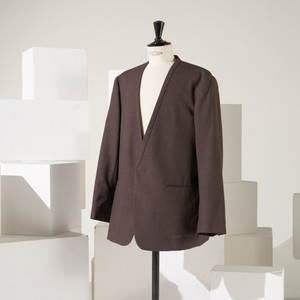 オリエンタルなデザインとウール素材でアップカジュアルこの春、手に入れたい旬のノーカラージャケット【バーニーズ　ニューヨーク】