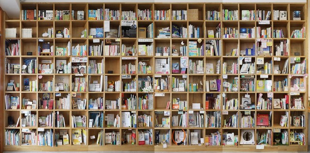 本箱のひとつひとつが小さな本屋さん（画像提供：HONBAKO）