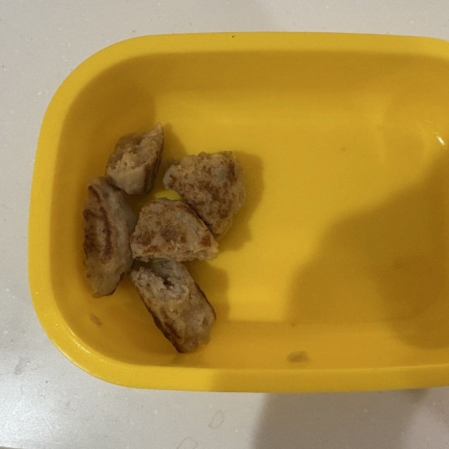 ハンバーグはきれいに残して帰ってきたという（かほさん提供）