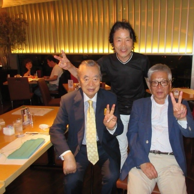 瞳みのるさん（中央）、橋本淳さん（右）、ドクター中松さん（左）　（瞳みのるさん提供）