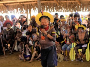 環境より開発優先のブラジル政府　アマゾンの長老の苦悩「人々は見ないふりしている」