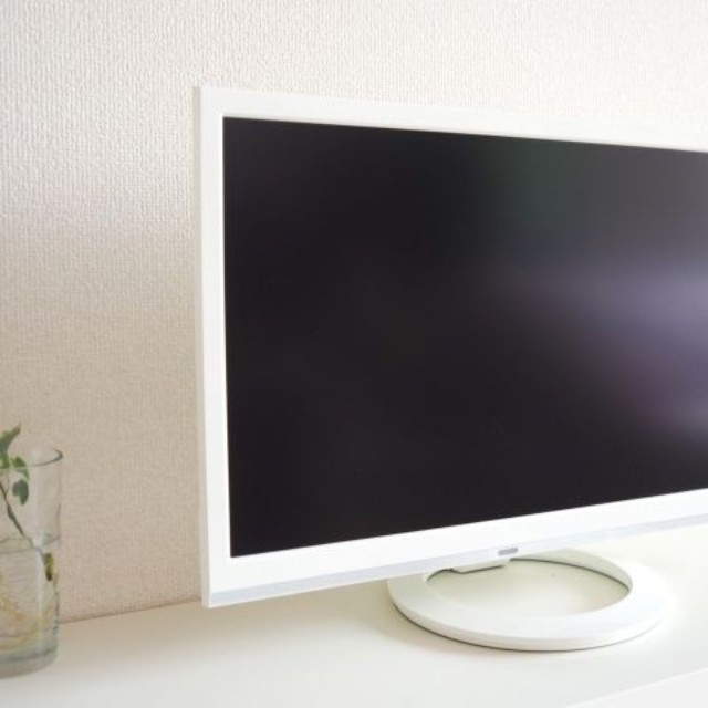 「テベリ（テレビ）」といってしまう子は結構多い？（photoACより「kome_rice」さん撮影、イメージ画像）