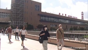 お盆休みが終わりＪＲ仙台駅前に通勤通学風景が戻る