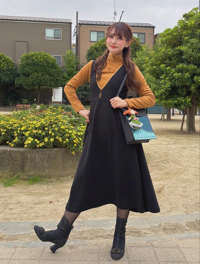 仮装の他にも、大好きなアナをイメージしたバウンドコーデも楽しんでいるそう／愛野えりさん（@ainoeri）提供