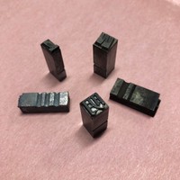 こちらは「鉛」で作られた金属の「活字」（画像提供：印刷博物館）