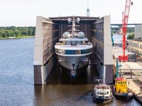 前澤友作氏のX（@yousuck2020）より