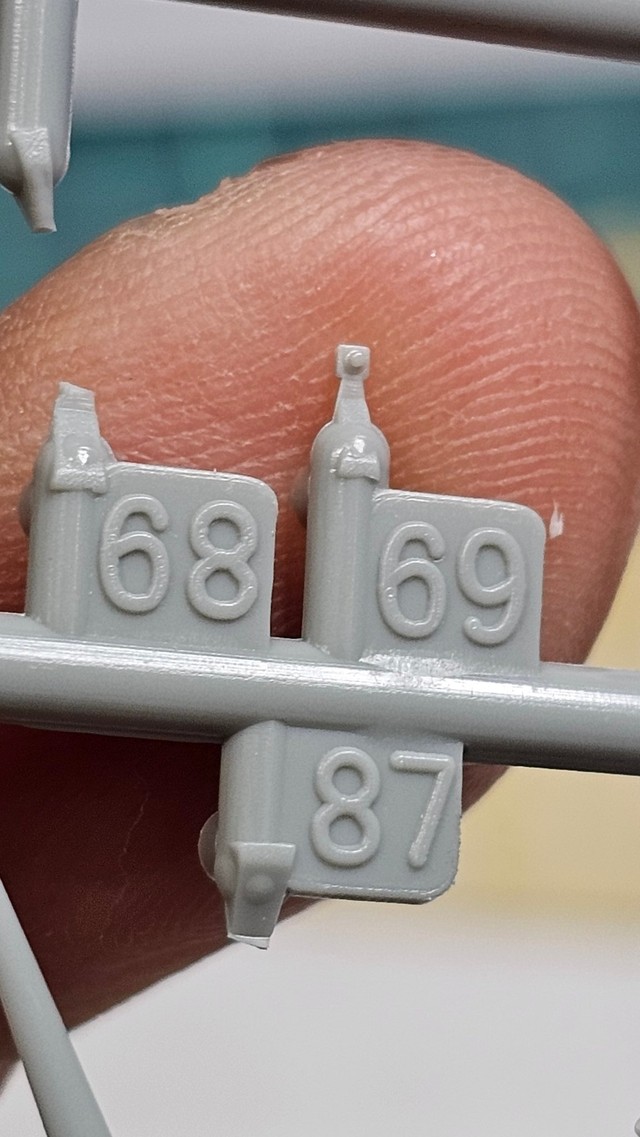 話題になった指紋一輪分くらいしかない部品