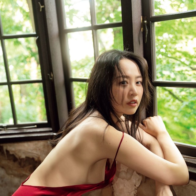 甘妻里菜(C)光文社/週刊FLASH 写真◎鈴木ゴータ