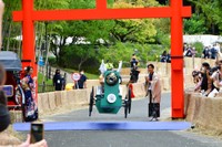 本日の優勝者です。さすがにきれいな姿勢で飛んでますね