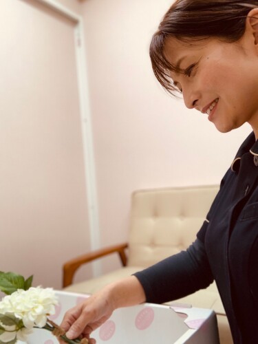 心を込めてエンゼルケアを行う（山下さん提供）